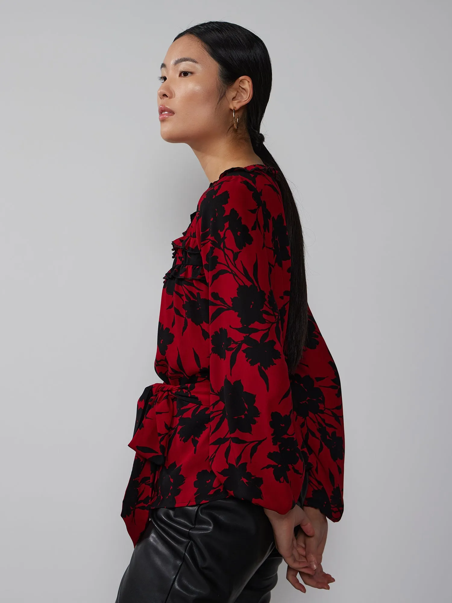 Long Sleeve Round Neck Floral Blouse