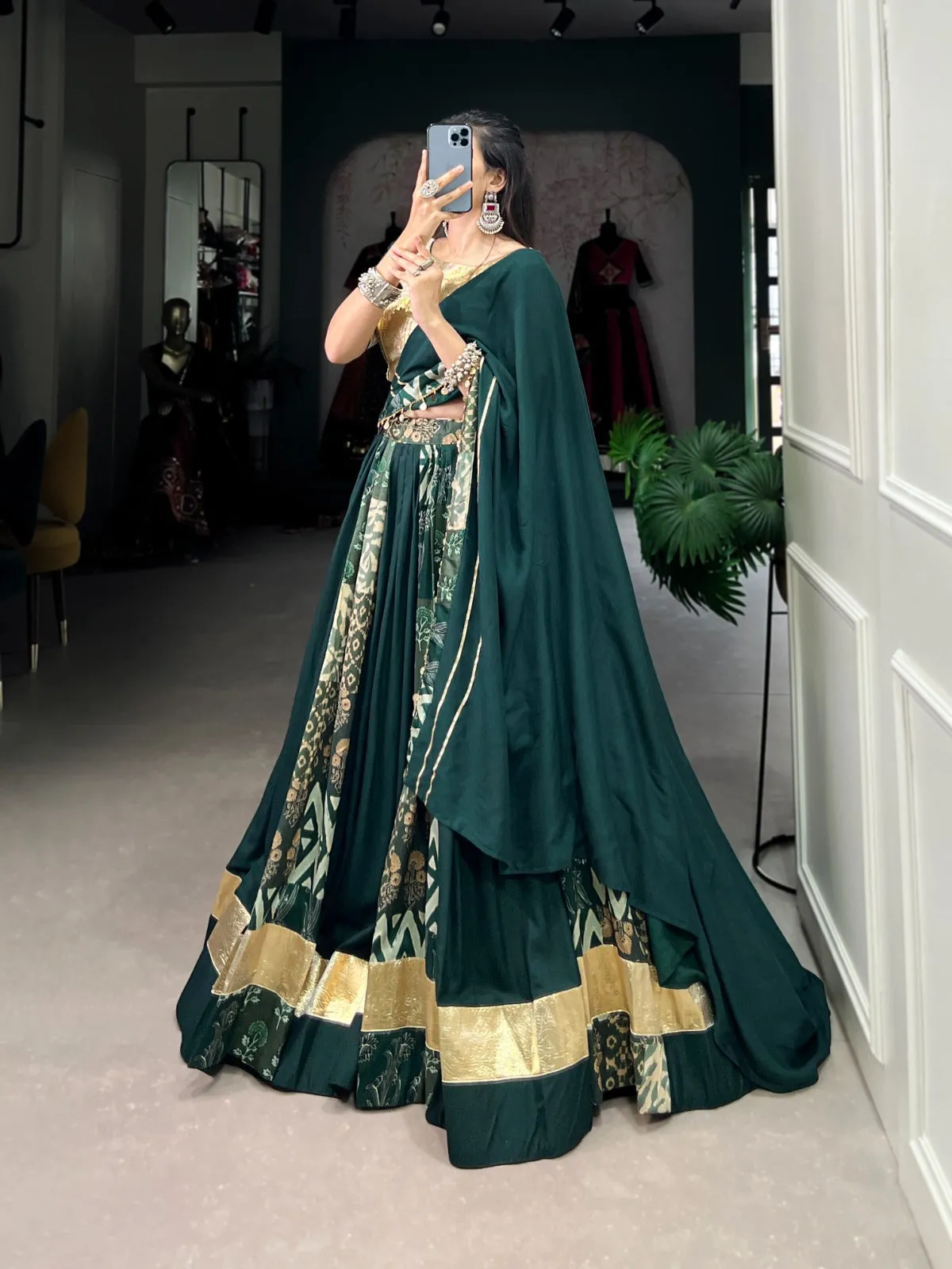 Navratri Garba Traditional Green Pure Cotton Chaniya Choli for Women's